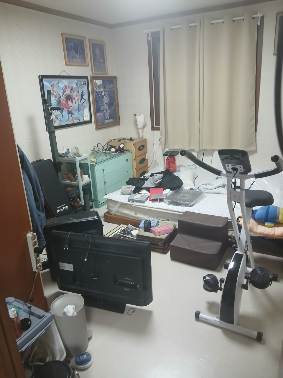 남해 유품정리 전 사진
